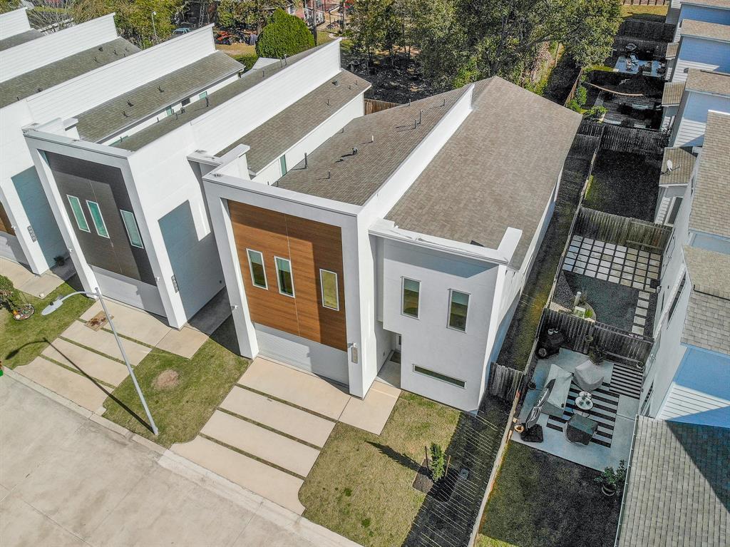 5502 2 Paraiso Place, Houston, Texas 77091, 4 Bedrooms Bedrooms, 7 Rooms Rooms,3 BathroomsBathrooms,Single-family,For Sale,Paraiso,76134473