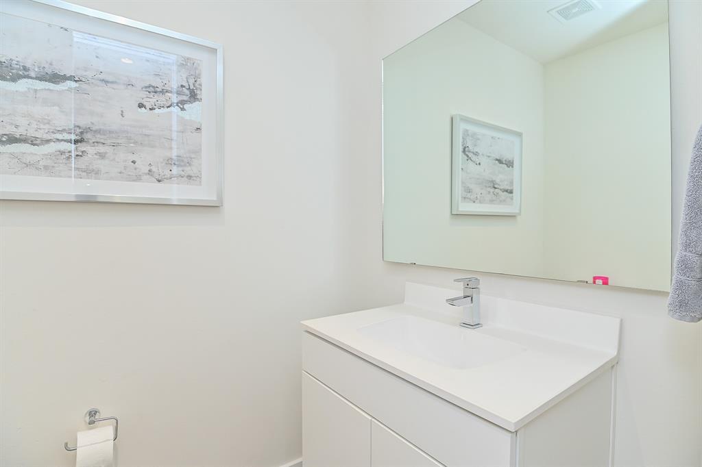 5502 2 Paraiso Place, Houston, Texas 77091, 4 Bedrooms Bedrooms, 7 Rooms Rooms,3 BathroomsBathrooms,Single-family,For Sale,Paraiso,76134473