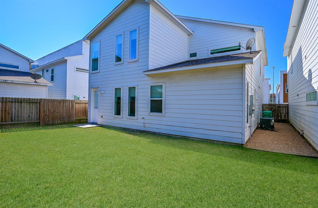 5502 2 Paraiso Place, Houston, Texas 77091, 4 Bedrooms Bedrooms, 7 Rooms Rooms,3 BathroomsBathrooms,Single-family,For Sale,Paraiso,76134473