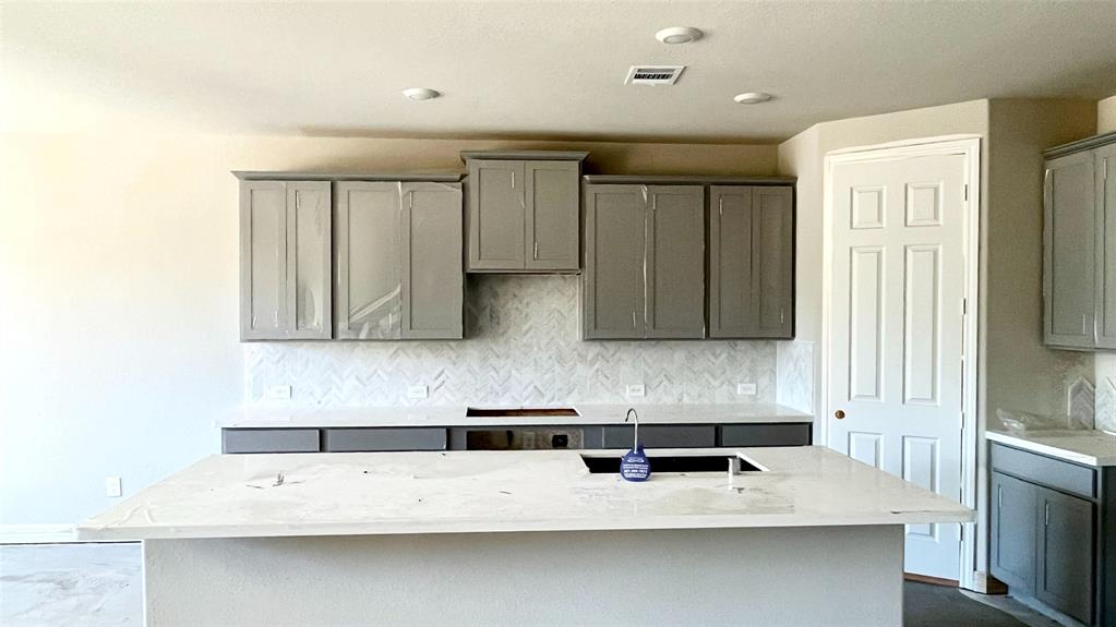 31407 1 Valley Briar Way, Hockley, Texas 77447, 4 Bedrooms Bedrooms, 6 Rooms Rooms,3 BathroomsBathrooms,Single-family,For Sale,Valley Briar,81193317
