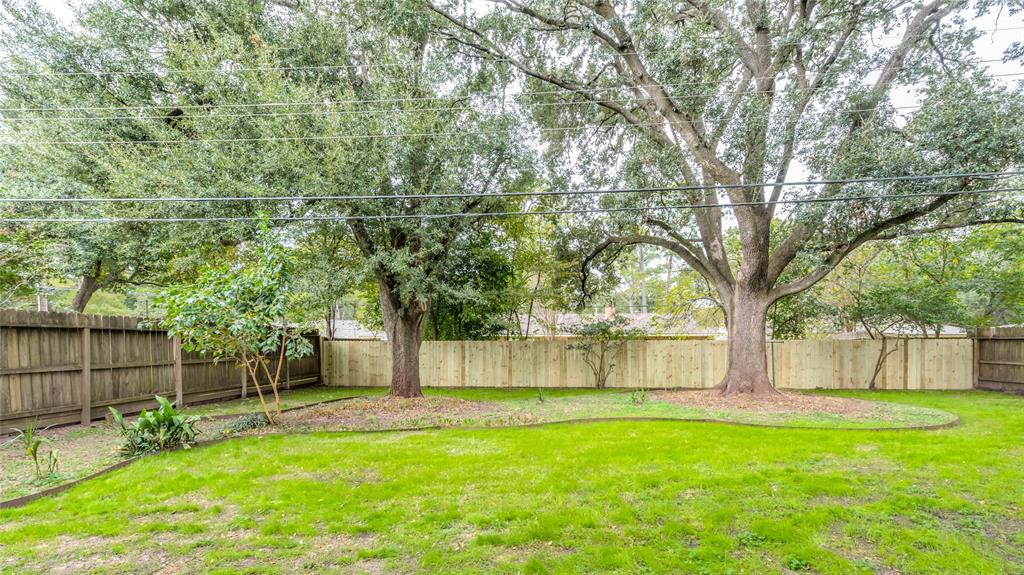 1707 1 Imperial Crown Drive, Houston, Texas 77043, 3 Bedrooms Bedrooms, 7 Rooms Rooms,2 BathroomsBathrooms,Single-family,For Sale,Imperial Crown,97746121