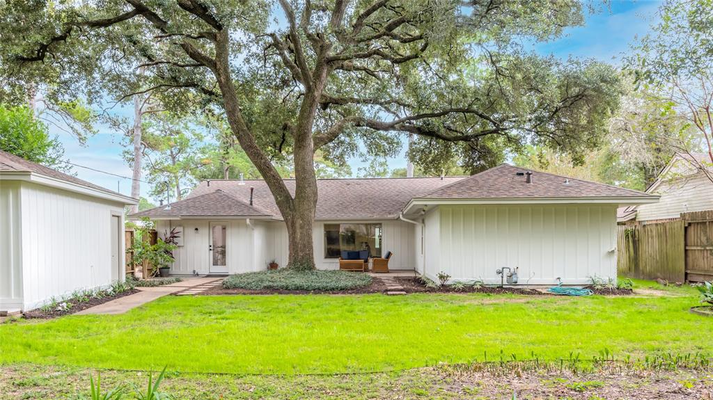 1707 1 Imperial Crown Drive, Houston, Texas 77043, 3 Bedrooms Bedrooms, 7 Rooms Rooms,2 BathroomsBathrooms,Single-family,For Sale,Imperial Crown,97746121