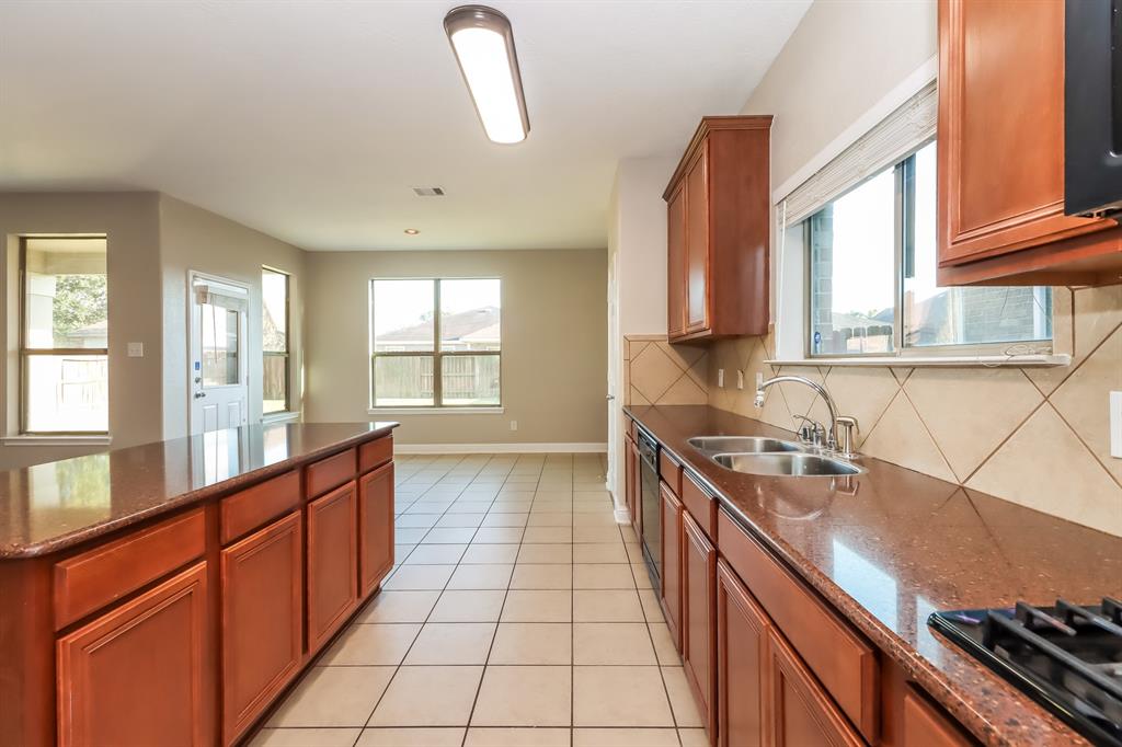 16207 2 Range Valley Lane, Cypress, Texas 77429, 4 Bedrooms Bedrooms, 4 Rooms Rooms,3 BathroomsBathrooms,Single-family,For Sale,Range Valley,71928511