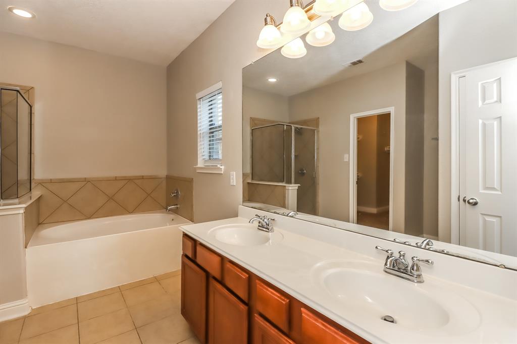 16207 2 Range Valley Lane, Cypress, Texas 77429, 4 Bedrooms Bedrooms, 4 Rooms Rooms,3 BathroomsBathrooms,Single-family,For Sale,Range Valley,71928511