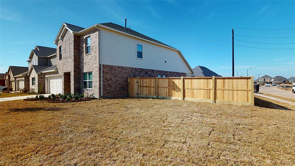 10514 2 Amador Peak Drive, Rosharon, Texas 77583, 4 Bedrooms Bedrooms, 7 Rooms Rooms,2 BathroomsBathrooms,Single-family,For Sale,Amador Peak,15552598