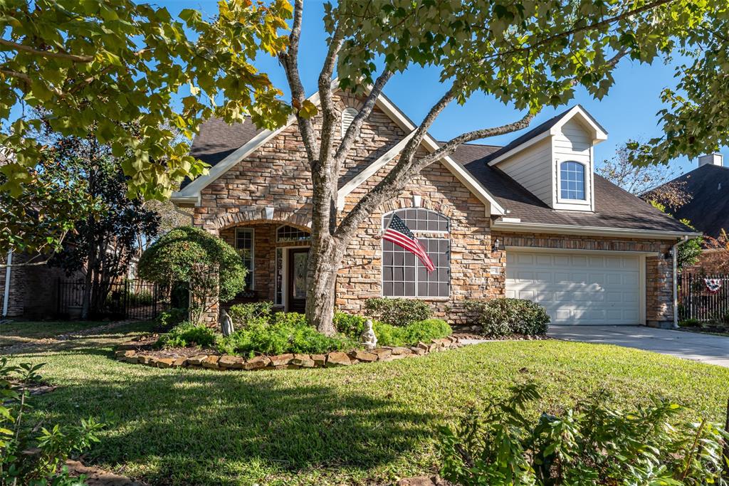 38 1.5 Royal Mews, Conroe, Texas 77384, 4 Bedrooms Bedrooms, 9 Rooms Rooms,3 BathroomsBathrooms,Single-family,For Sale,Royal,97224482