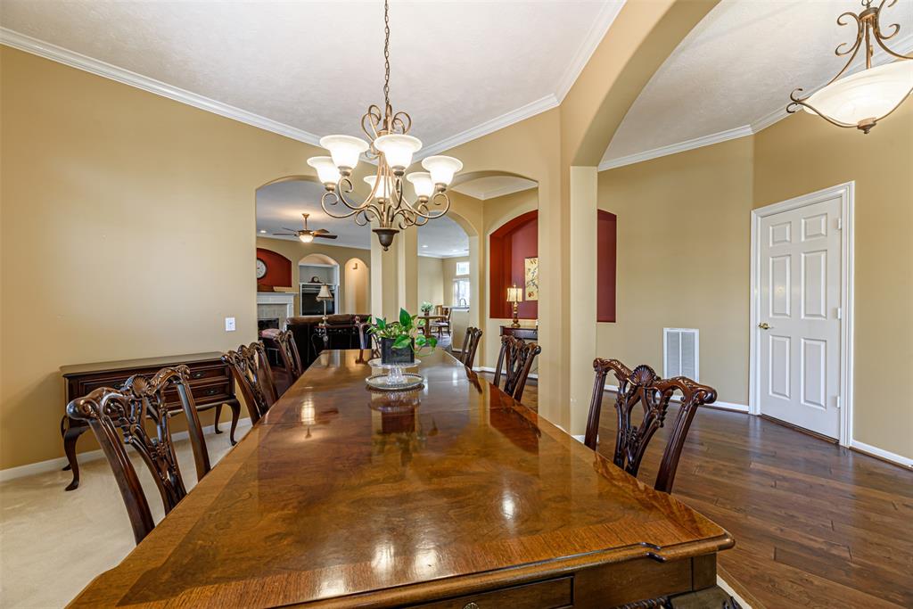 38 1.5 Royal Mews, Conroe, Texas 77384, 4 Bedrooms Bedrooms, 9 Rooms Rooms,3 BathroomsBathrooms,Single-family,For Sale,Royal,97224482