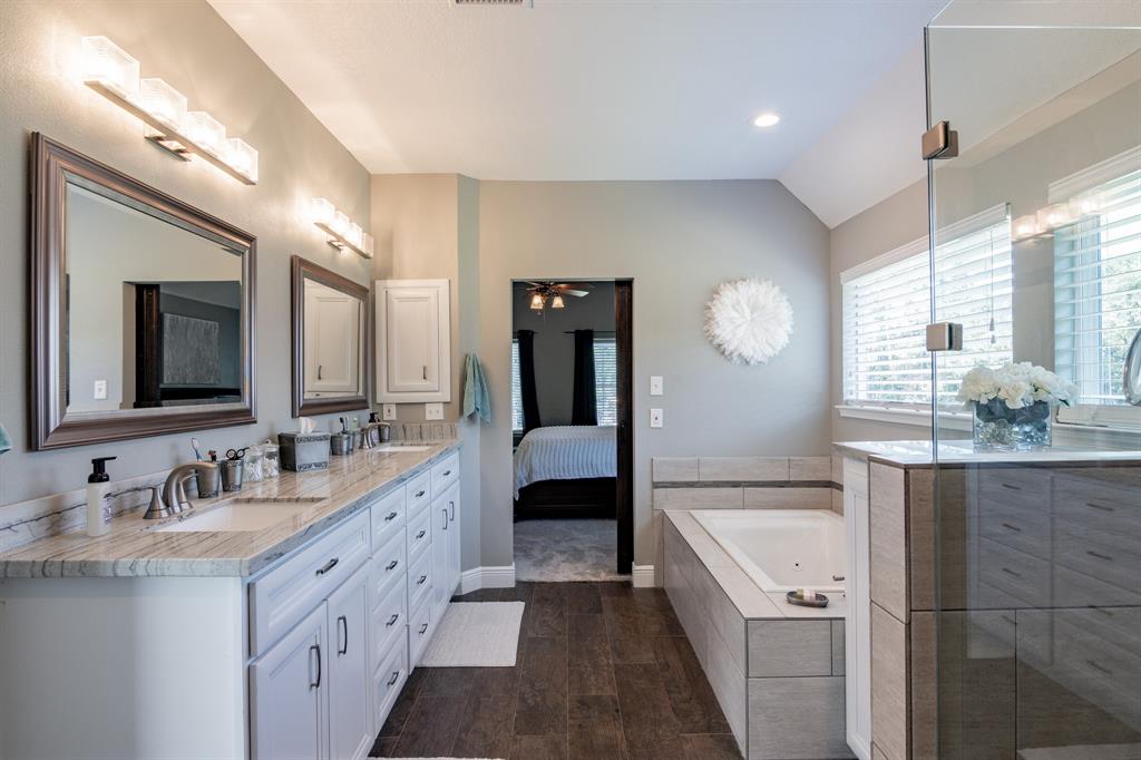 10 2 Heather Wisp Court, The Woodlands, Texas 77381, 4 Bedrooms Bedrooms, 9 Rooms Rooms,3 BathroomsBathrooms,Single-family,For Sale,Heather Wisp,82450830
