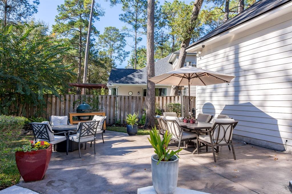10 2 Heather Wisp Court, The Woodlands, Texas 77381, 4 Bedrooms Bedrooms, 9 Rooms Rooms,3 BathroomsBathrooms,Single-family,For Sale,Heather Wisp,82450830