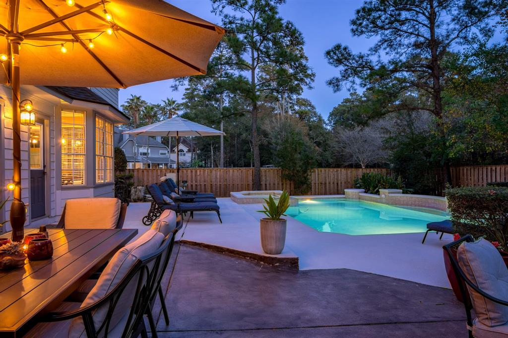 10 2 Heather Wisp Court, The Woodlands, Texas 77381, 4 Bedrooms Bedrooms, 9 Rooms Rooms,3 BathroomsBathrooms,Single-family,For Sale,Heather Wisp,82450830