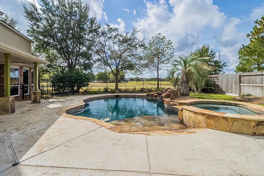 25630 2 Horizon Grove Lane, Katy, Texas 77494, 5 Bedrooms Bedrooms, 5 Rooms Rooms,3 BathroomsBathrooms,Single-family,For Sale,Horizon Grove,67628125
