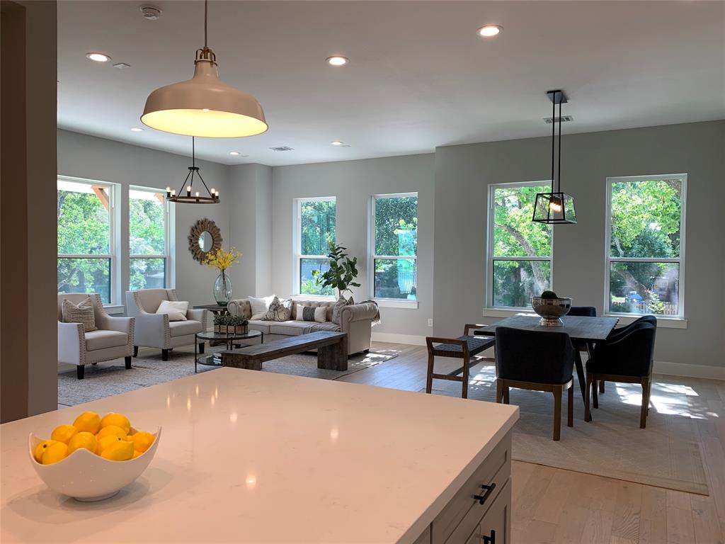 1310 3 WYCLIFFE Drive, Houston, Texas 77043, 3 Bedrooms Bedrooms, 10 Rooms Rooms,3 BathroomsBathrooms,Single-family,For Sale,WYCLIFFE,59670261
