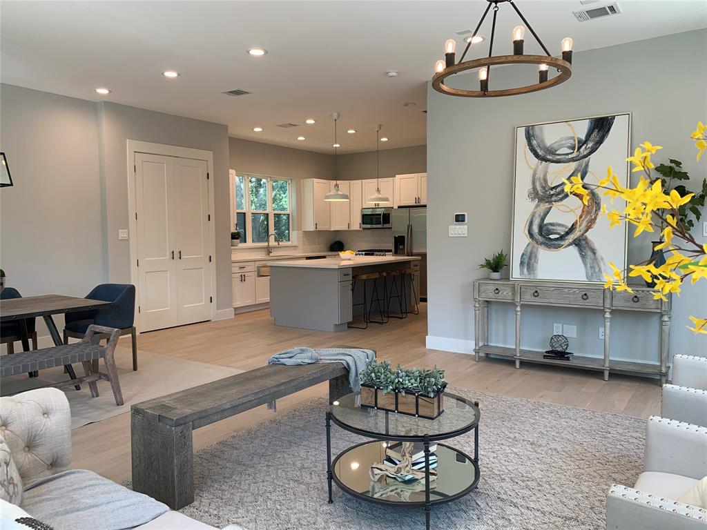 1310 3 WYCLIFFE Drive, Houston, Texas 77043, 3 Bedrooms Bedrooms, 10 Rooms Rooms,3 BathroomsBathrooms,Single-family,For Sale,WYCLIFFE,59670261