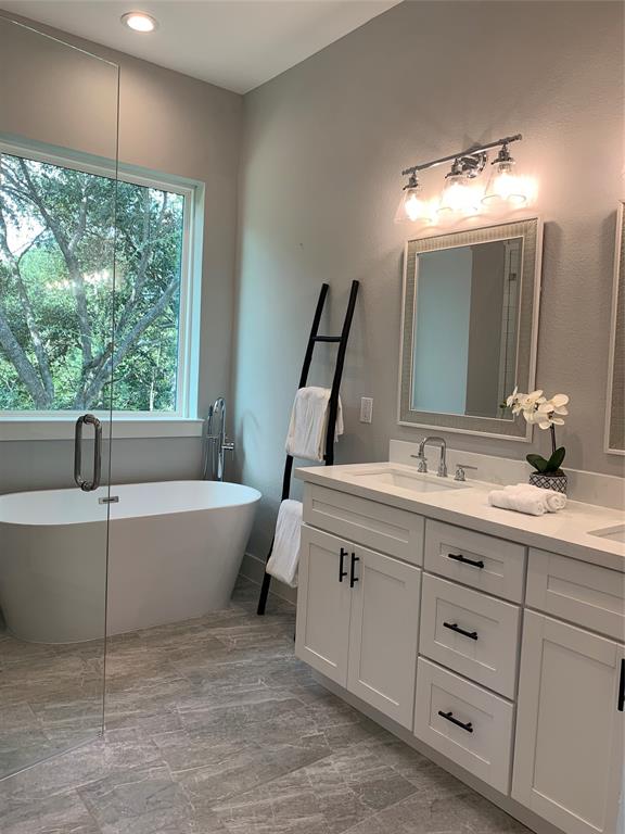 1310 3 WYCLIFFE Drive, Houston, Texas 77043, 3 Bedrooms Bedrooms, 10 Rooms Rooms,3 BathroomsBathrooms,Single-family,For Sale,WYCLIFFE,59670261