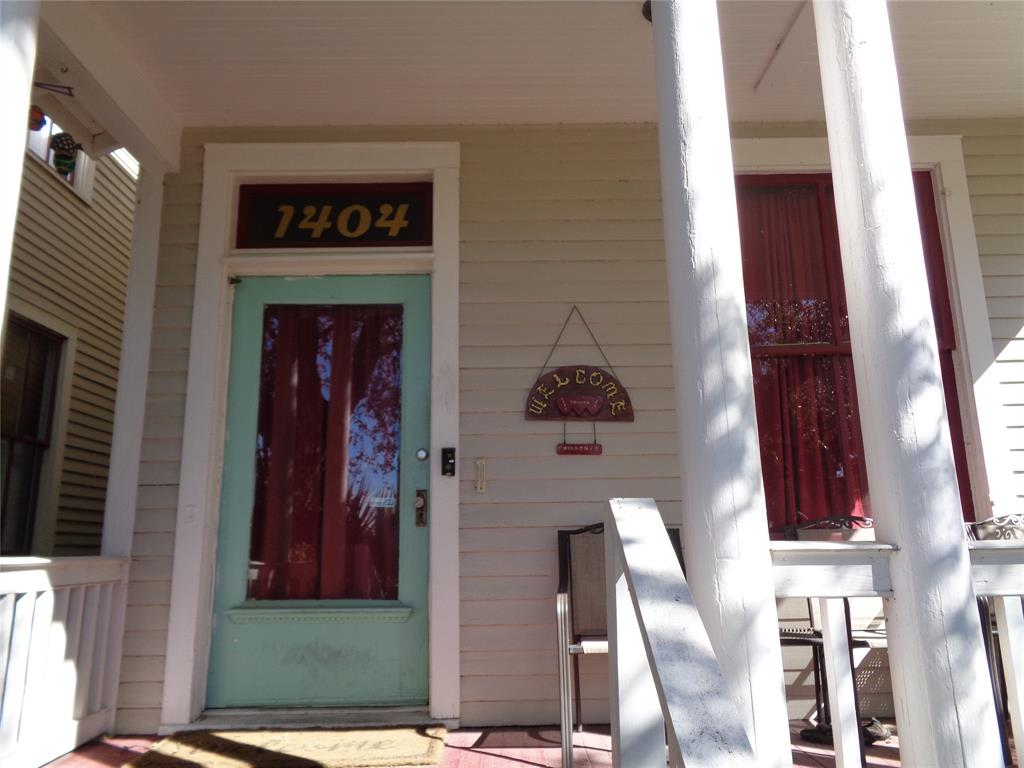 1404 2 26th Street, Galveston, Texas 77550, 3 Bedrooms Bedrooms, 8 Rooms Rooms,1 BathroomBathrooms,Single-family,For Sale,26th,50252359