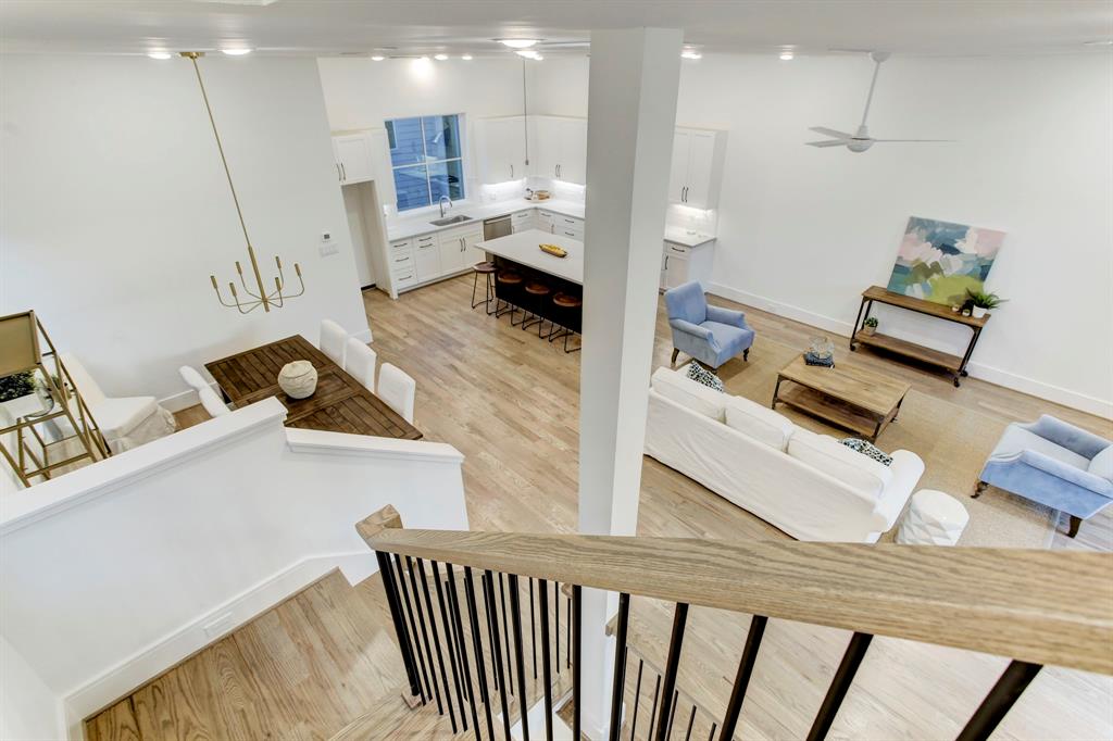 808 3 Detering Street, Houston, Texas 77007, 3 Bedrooms Bedrooms, 11 Rooms Rooms,3 BathroomsBathrooms,Single-family,For Sale,Detering,85702519
