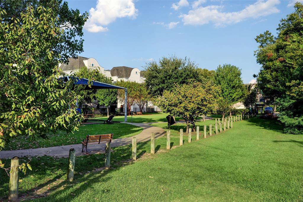 808 3 Detering Street, Houston, Texas 77007, 3 Bedrooms Bedrooms, 11 Rooms Rooms,3 BathroomsBathrooms,Single-family,For Sale,Detering,85702519