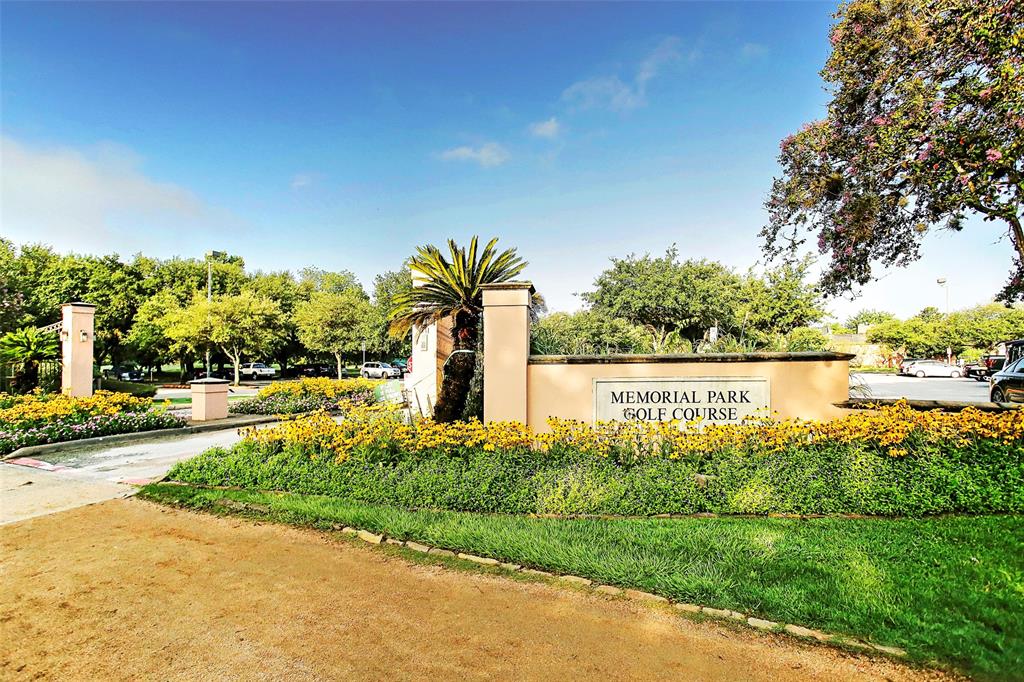 808 3 Detering Street, Houston, Texas 77007, 3 Bedrooms Bedrooms, 11 Rooms Rooms,3 BathroomsBathrooms,Single-family,For Sale,Detering,85702519