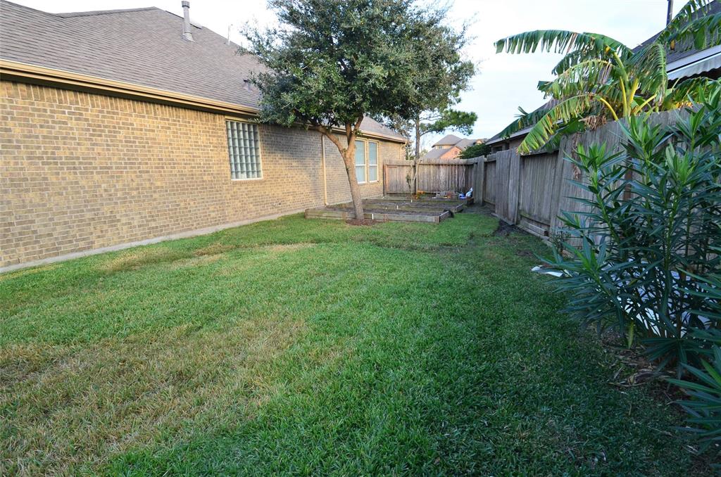 204 1 Bailey Brook Lane, League City, Texas 77539, 4 Bedrooms Bedrooms, 10 Rooms Rooms,2 BathroomsBathrooms,Single-family,For Sale,Bailey Brook,92078294