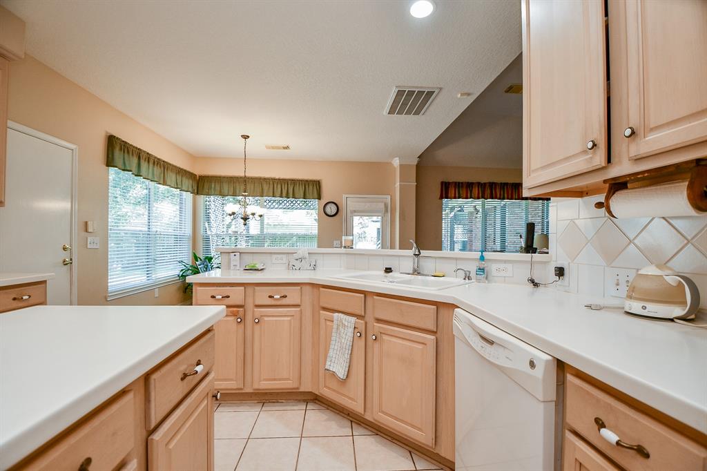 6819 1 Wild Violet Drive, Humble, Texas 77346, 3 Bedrooms Bedrooms, 7 Rooms Rooms,2 BathroomsBathrooms,Single-family,For Sale,Wild Violet,75147655