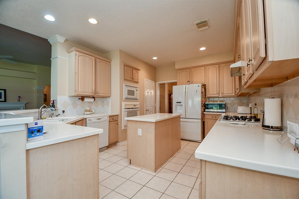 6819 1 Wild Violet Drive, Humble, Texas 77346, 3 Bedrooms Bedrooms, 7 Rooms Rooms,2 BathroomsBathrooms,Single-family,For Sale,Wild Violet,75147655