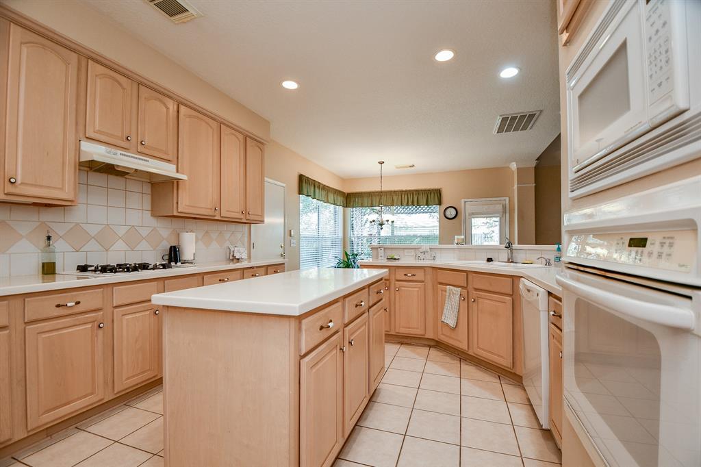 6819 1 Wild Violet Drive, Humble, Texas 77346, 3 Bedrooms Bedrooms, 7 Rooms Rooms,2 BathroomsBathrooms,Single-family,For Sale,Wild Violet,75147655