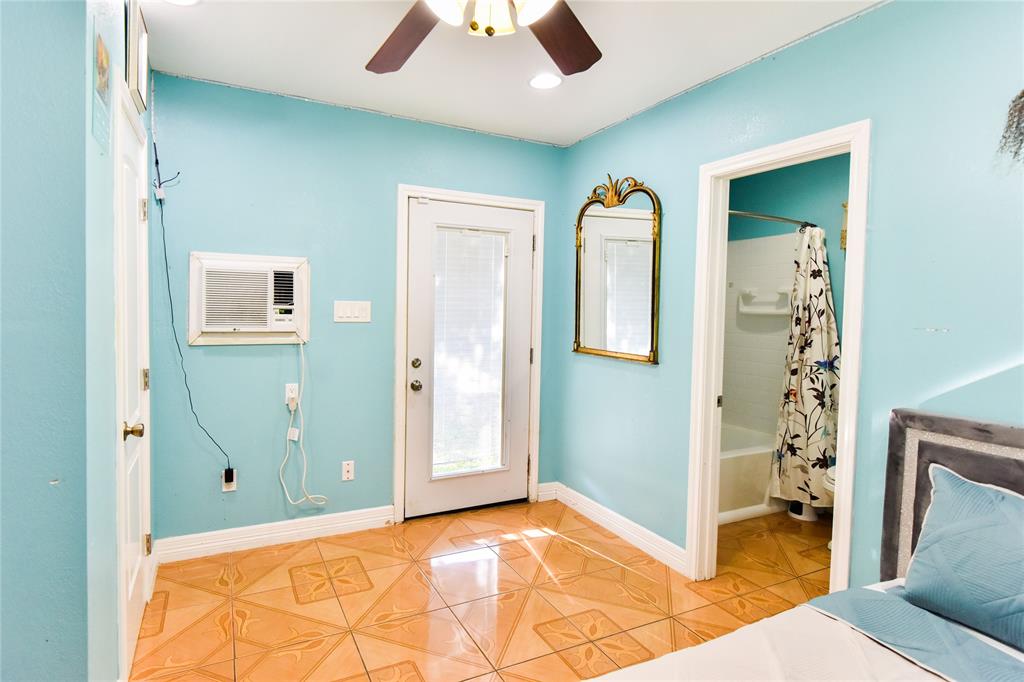 3015 1 Avenue R, Galveston, Texas 77550, 4 Bedrooms Bedrooms, 7 Rooms Rooms,2 BathroomsBathrooms,Single-family,For Sale,Avenue R,65491997
