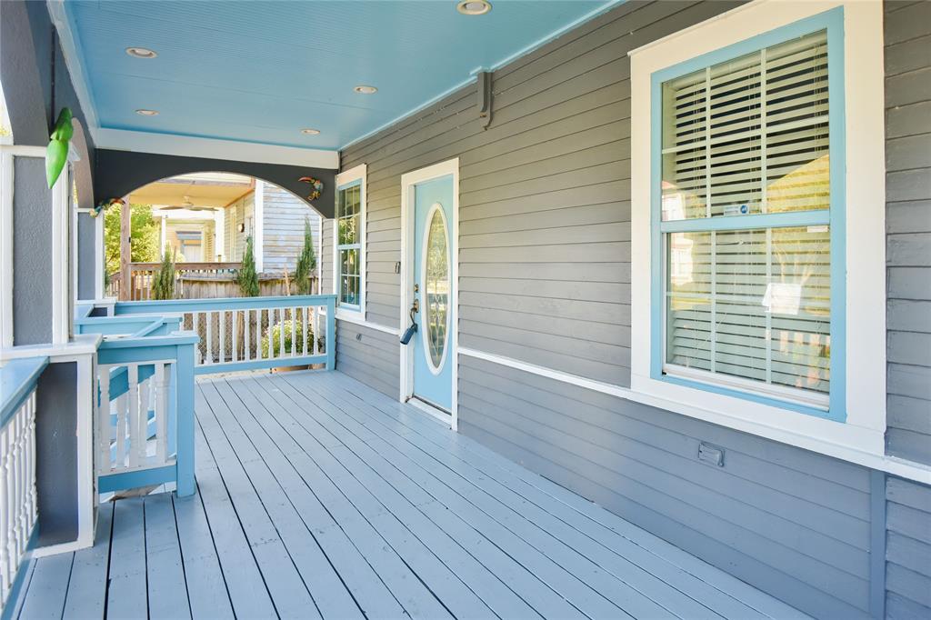 3015 1 Avenue R, Galveston, Texas 77550, 4 Bedrooms Bedrooms, 7 Rooms Rooms,2 BathroomsBathrooms,Single-family,For Sale,Avenue R,65491997