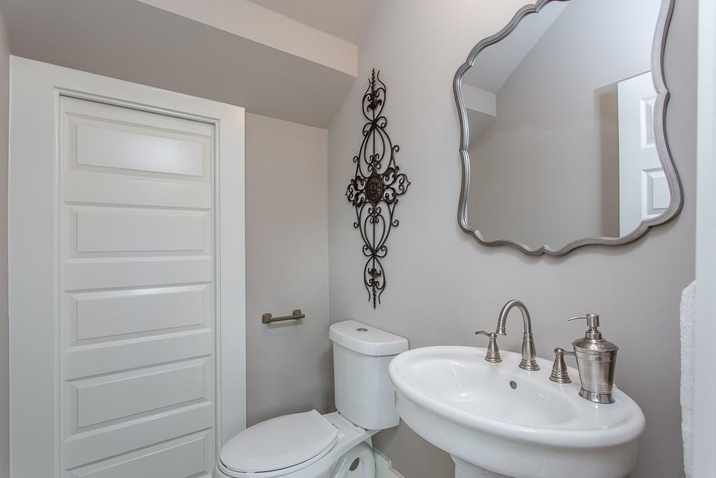 1004 3 Enid Street, Houston, Texas 77009, 4 Bedrooms Bedrooms, 5 Rooms Rooms,3 BathroomsBathrooms,Single-family,For Sale,Enid,75490292