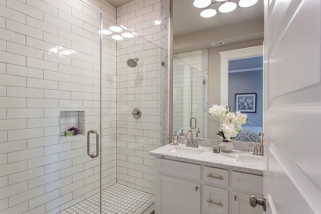 1004 3 Enid Street, Houston, Texas 77009, 4 Bedrooms Bedrooms, 5 Rooms Rooms,3 BathroomsBathrooms,Single-family,For Sale,Enid,75490292
