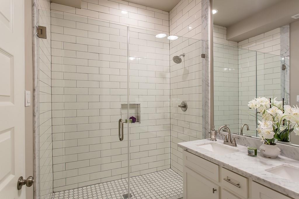 1004 3 Enid Street, Houston, Texas 77009, 4 Bedrooms Bedrooms, 5 Rooms Rooms,3 BathroomsBathrooms,Single-family,For Sale,Enid,75490292