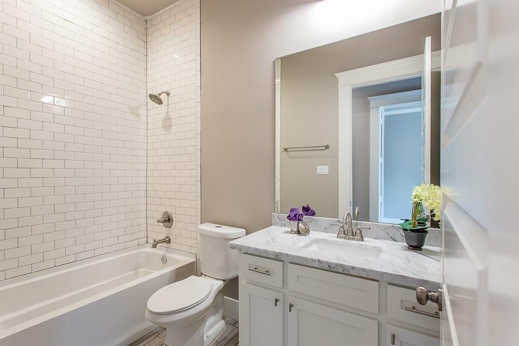 1004 3 Enid Street, Houston, Texas 77009, 4 Bedrooms Bedrooms, 5 Rooms Rooms,3 BathroomsBathrooms,Single-family,For Sale,Enid,75490292