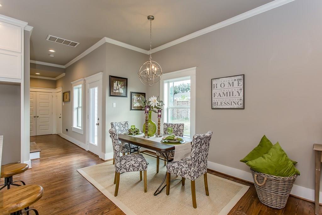 1004 3 Enid Street, Houston, Texas 77009, 4 Bedrooms Bedrooms, 5 Rooms Rooms,3 BathroomsBathrooms,Single-family,For Sale,Enid,75490292