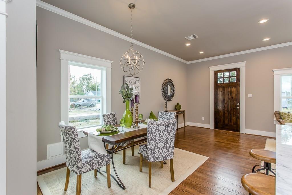 1004 3 Enid Street, Houston, Texas 77009, 4 Bedrooms Bedrooms, 5 Rooms Rooms,3 BathroomsBathrooms,Single-family,For Sale,Enid,75490292
