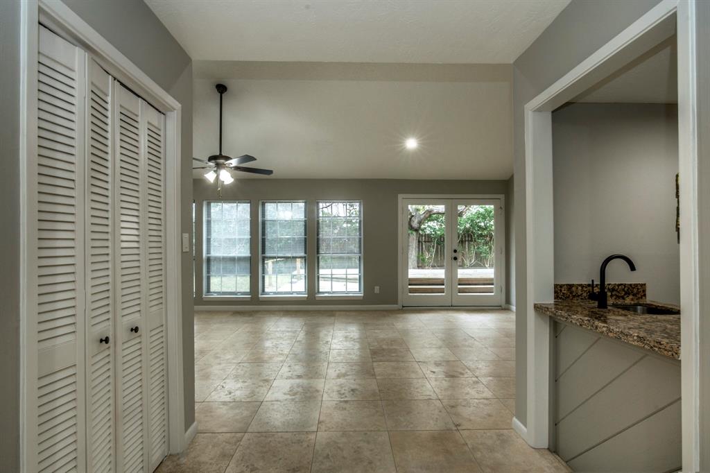 2114 1 Willow Dell Drive, Seabrook, Texas 77586, 3 Bedrooms Bedrooms, 7 Rooms Rooms,2 BathroomsBathrooms,Single-family,For Sale,Willow Dell,70127105