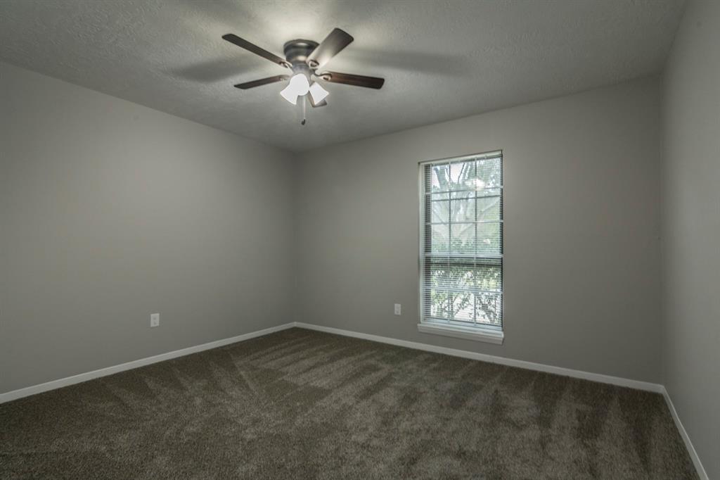 2114 1 Willow Dell Drive, Seabrook, Texas 77586, 3 Bedrooms Bedrooms, 7 Rooms Rooms,2 BathroomsBathrooms,Single-family,For Sale,Willow Dell,70127105