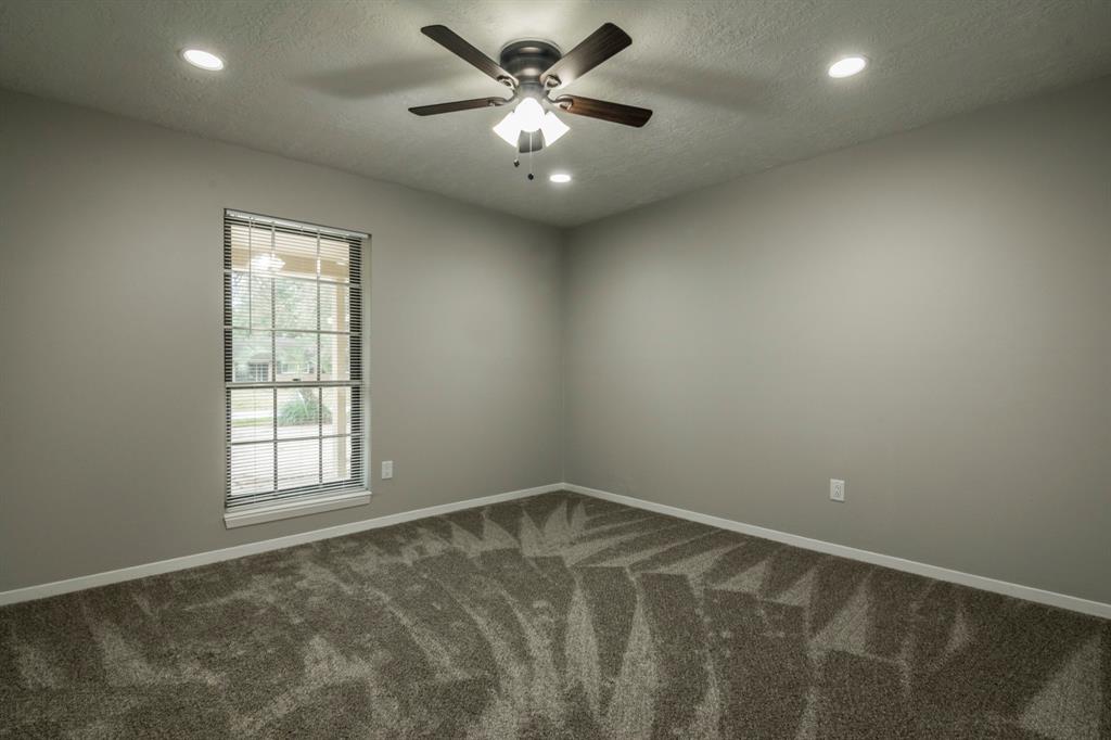 2114 1 Willow Dell Drive, Seabrook, Texas 77586, 3 Bedrooms Bedrooms, 7 Rooms Rooms,2 BathroomsBathrooms,Single-family,For Sale,Willow Dell,70127105
