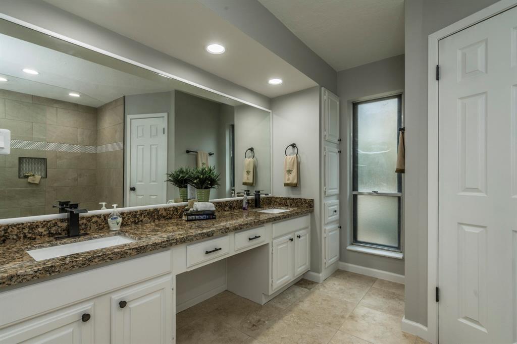 2114 1 Willow Dell Drive, Seabrook, Texas 77586, 3 Bedrooms Bedrooms, 7 Rooms Rooms,2 BathroomsBathrooms,Single-family,For Sale,Willow Dell,70127105