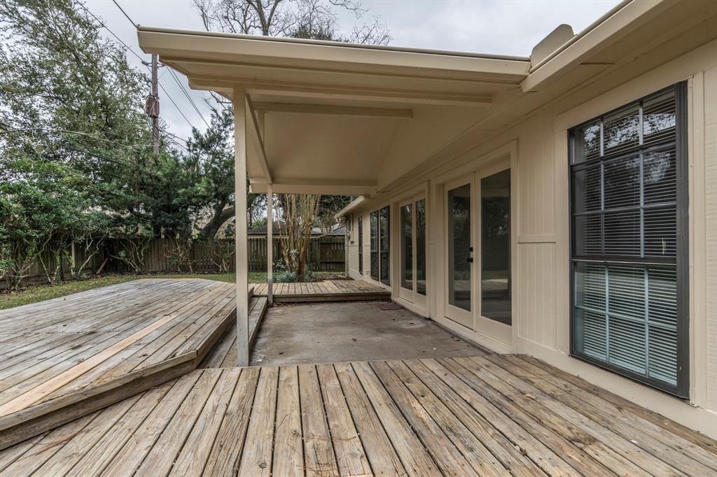 2114 1 Willow Dell Drive, Seabrook, Texas 77586, 3 Bedrooms Bedrooms, 7 Rooms Rooms,2 BathroomsBathrooms,Single-family,For Sale,Willow Dell,70127105