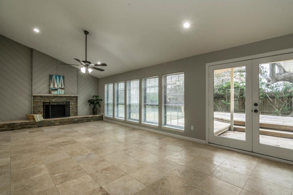 2114 1 Willow Dell Drive, Seabrook, Texas 77586, 3 Bedrooms Bedrooms, 7 Rooms Rooms,2 BathroomsBathrooms,Single-family,For Sale,Willow Dell,70127105