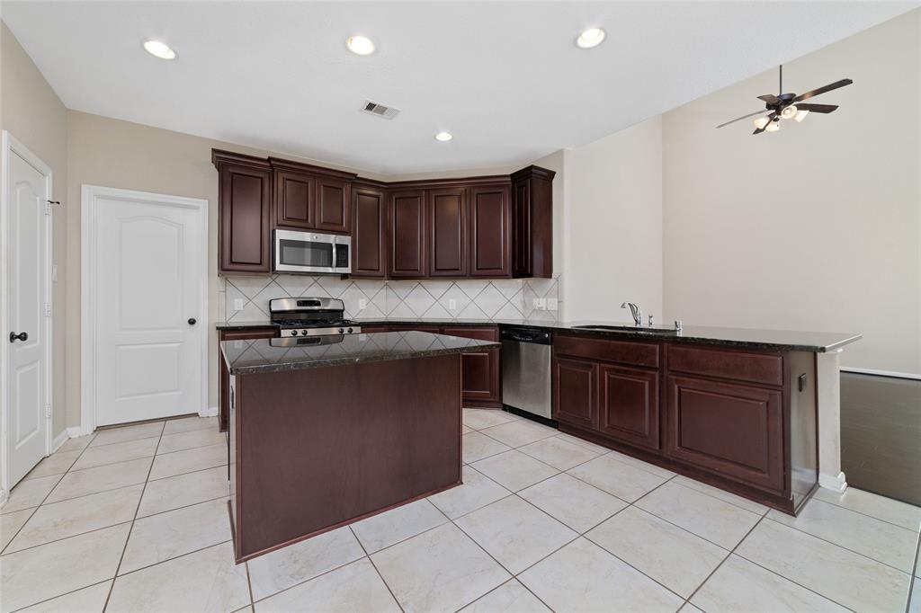 6402 2 Papaya Bend Drive, Katy, Texas 77494, 4 Bedrooms Bedrooms, 7 Rooms Rooms,2 BathroomsBathrooms,Single-family,For Sale,Papaya Bend,76861453