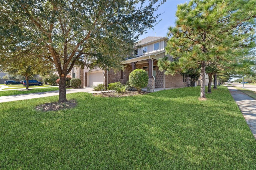 6402 2 Papaya Bend Drive, Katy, Texas 77494, 4 Bedrooms Bedrooms, 7 Rooms Rooms,2 BathroomsBathrooms,Single-family,For Sale,Papaya Bend,76861453