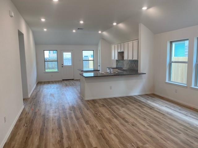 3044 1 Newcastle Crest Lane, Dickinson, Texas 77539, 4 Bedrooms Bedrooms, 8 Rooms Rooms,2 BathroomsBathrooms,Single-family,For Sale,Newcastle Crest,89438361