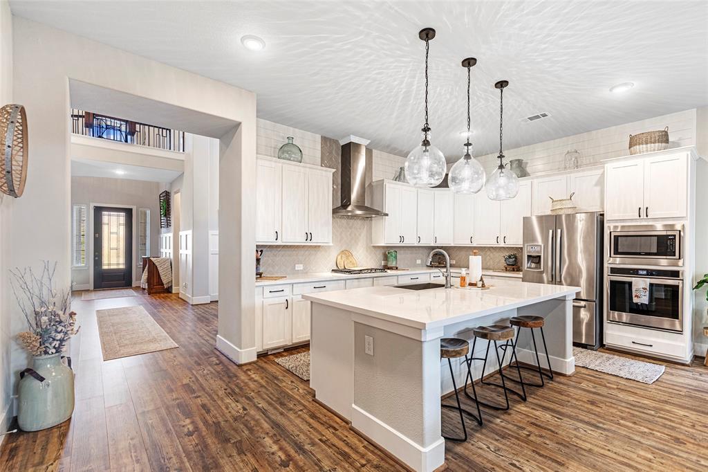 16214 2 Whiteoak Canyon Drive, Humble, Texas 77346, 4 Bedrooms Bedrooms, 8 Rooms Rooms,4 BathroomsBathrooms,Single-family,For Sale,Whiteoak Canyon,69787118
