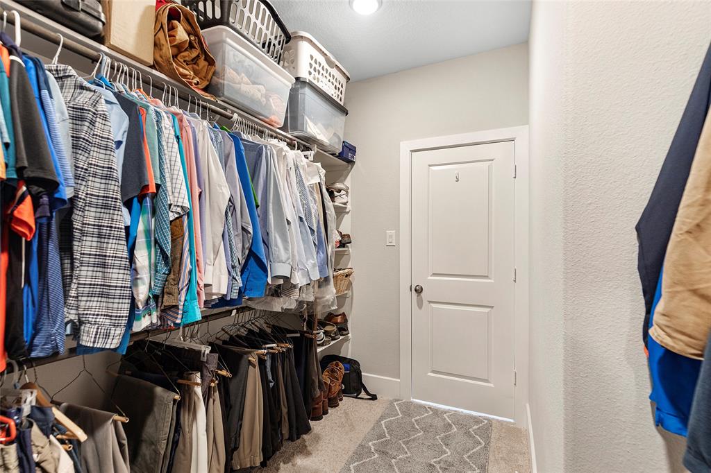 16214 2 Whiteoak Canyon Drive, Humble, Texas 77346, 4 Bedrooms Bedrooms, 8 Rooms Rooms,4 BathroomsBathrooms,Single-family,For Sale,Whiteoak Canyon,69787118