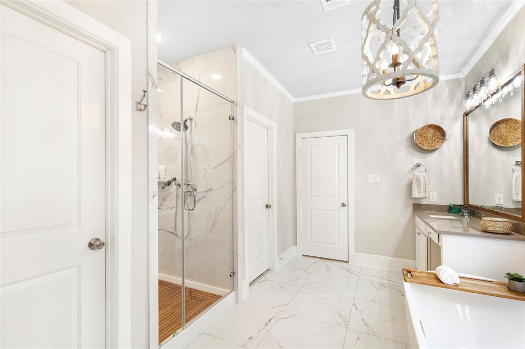 16214 2 Whiteoak Canyon Drive, Humble, Texas 77346, 4 Bedrooms Bedrooms, 8 Rooms Rooms,4 BathroomsBathrooms,Single-family,For Sale,Whiteoak Canyon,69787118