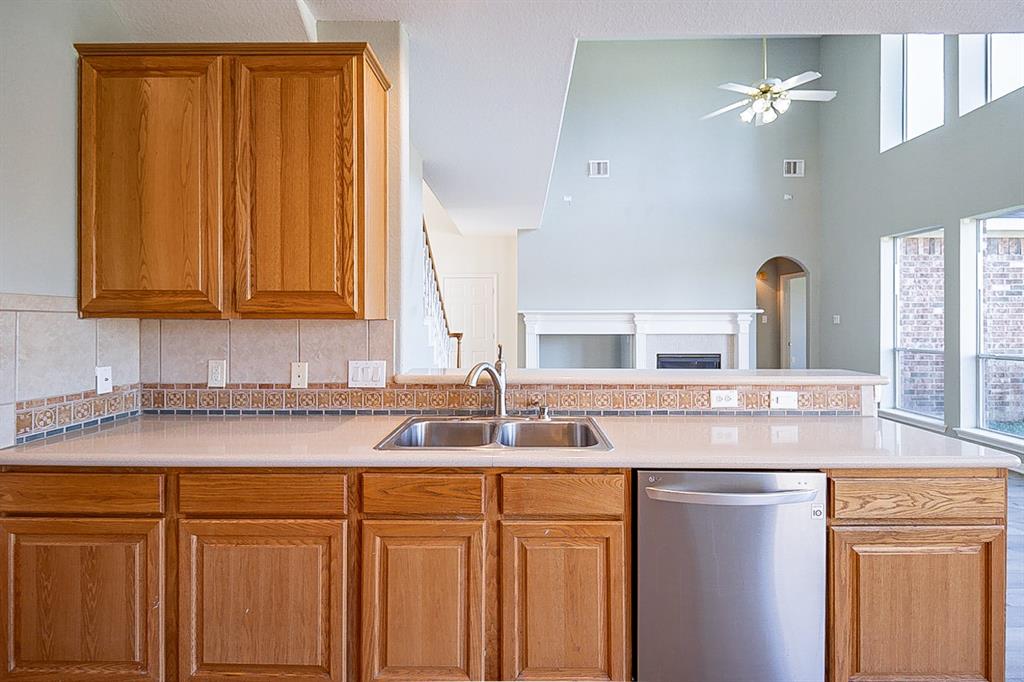15614 2 Chapel Lake Drive, Cypress, Texas 77429, 4 Bedrooms Bedrooms, 4 Rooms Rooms,3 BathroomsBathrooms,Single-family,For Sale,Chapel Lake,62850248