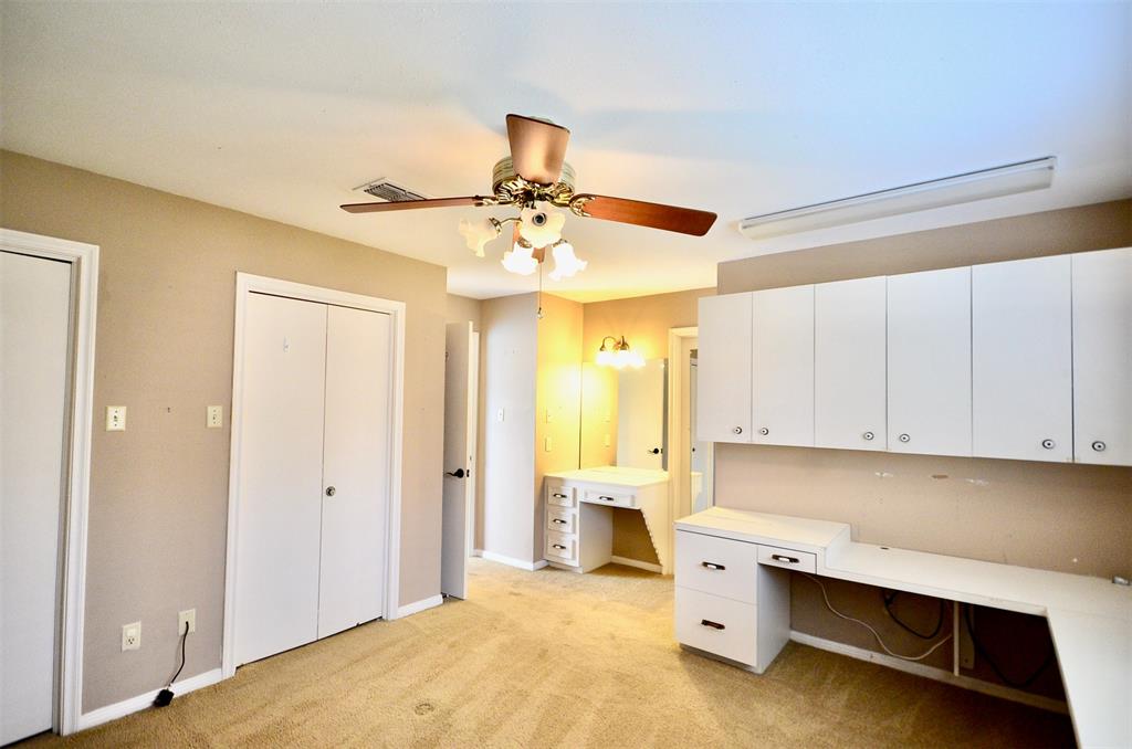 403 1 Longview Drive, Sugar Land, Texas 77478, 3 Bedrooms Bedrooms, 9 Rooms Rooms,2 BathroomsBathrooms,Single-family,For Sale,Longview,72786936