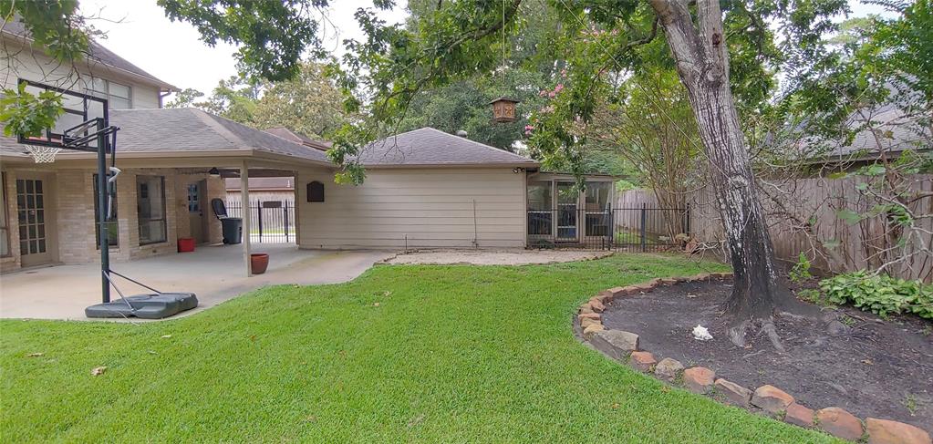 4207 2 Leaf Forest Drive, Houston, Texas 77345, 4 Bedrooms Bedrooms, 8 Rooms Rooms,3 BathroomsBathrooms,Single-family,For Sale,Leaf Forest,28029399