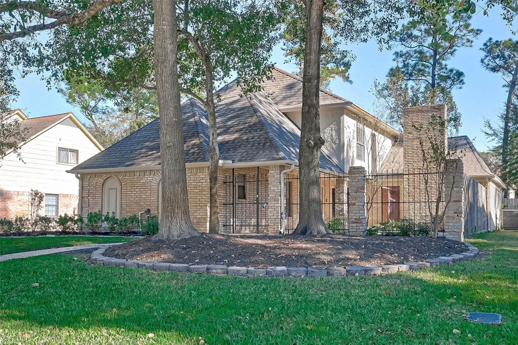 16914 2 Butteroak Drive, Spring, Texas 77379, 4 Bedrooms Bedrooms, 9 Rooms Rooms,3 BathroomsBathrooms,Single-family,For Sale,Butteroak,55894509